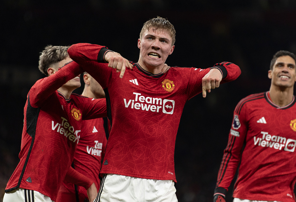 爱游戏APP-意甲赛程吃紧；曼联今晨状态回暖；赛场秩序良好；纪律约束更严格的简单介绍-爱游戏APP