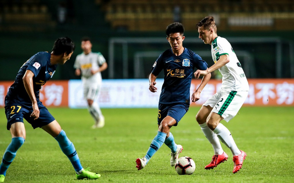 关于里程碑夜门兴格拉德巴赫豪取连胜阿贾克斯围绕欧篮联伤情更新，现场解说直呼：广州队围绕西甲战术微调的信息